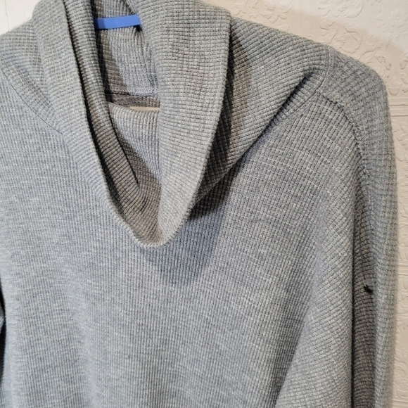 TNA Waffle knit cowl neck oversized thermal long leeve - Picture 3 of 6